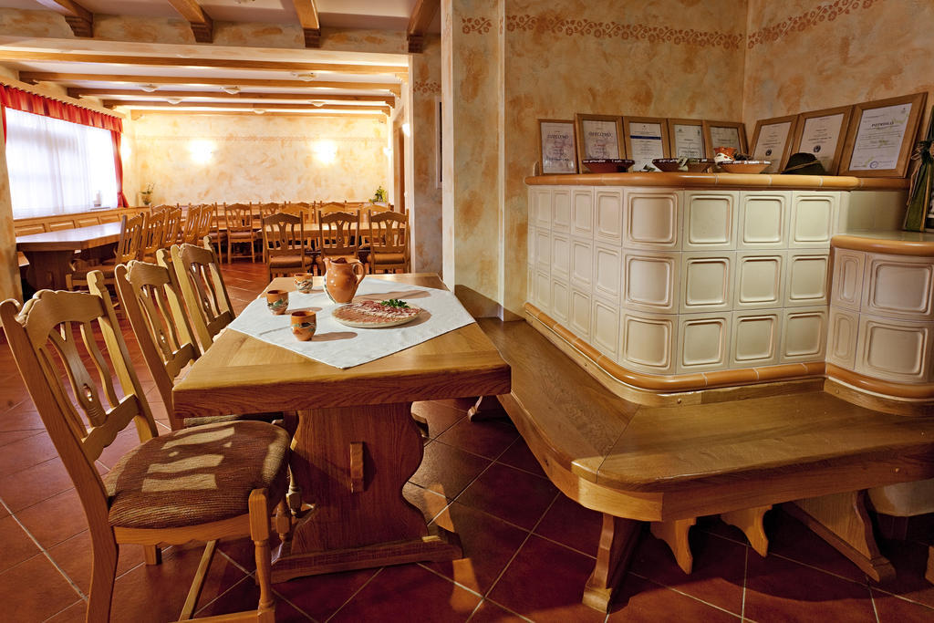 Tourist Farm Skrbina Lägenhet Otočec Rum bild